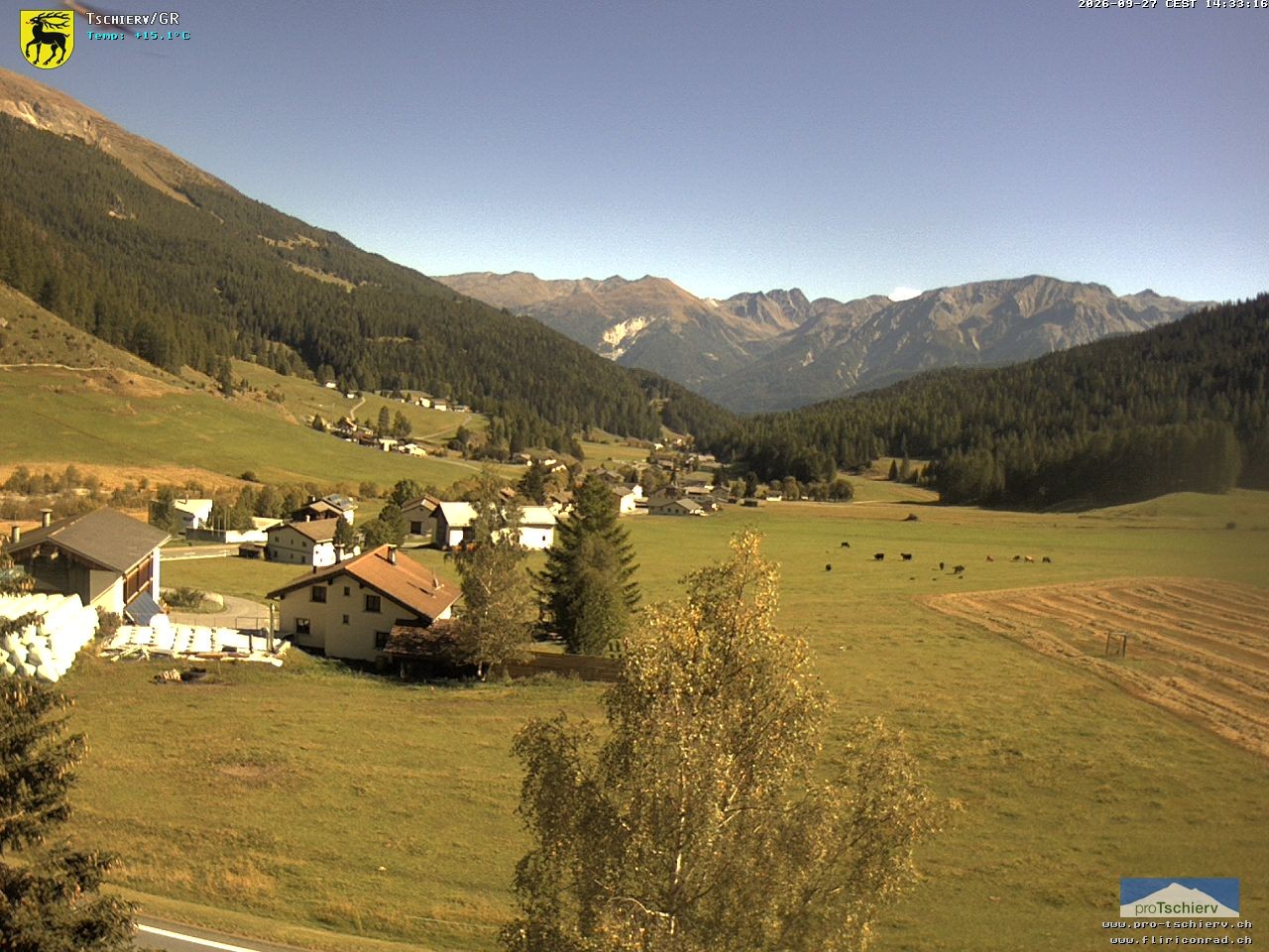 Archiv Foto Webcam Dorf Tschierv