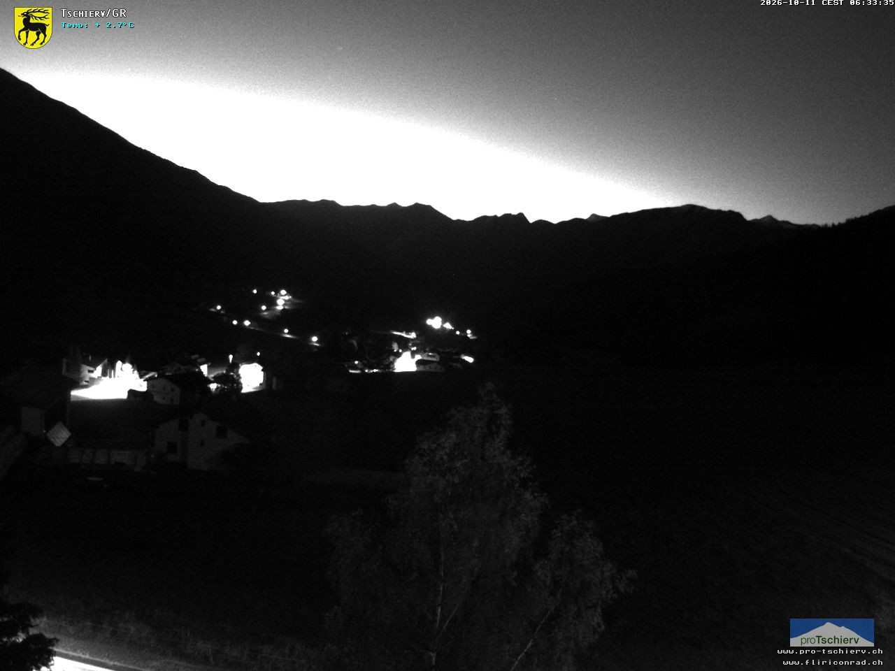 Archiv Foto Webcam Dorf Tschierv