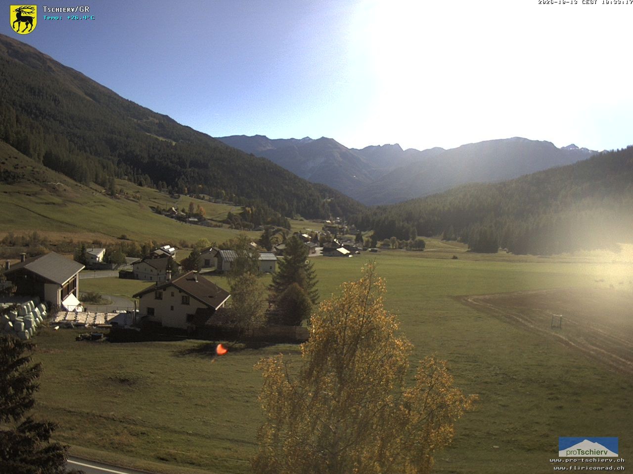 Archiv Foto Webcam Dorf Tschierv