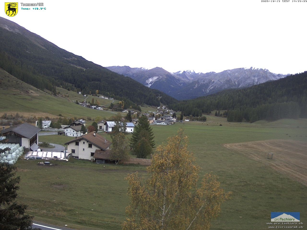 Archiv Foto Webcam Dorf Tschierv