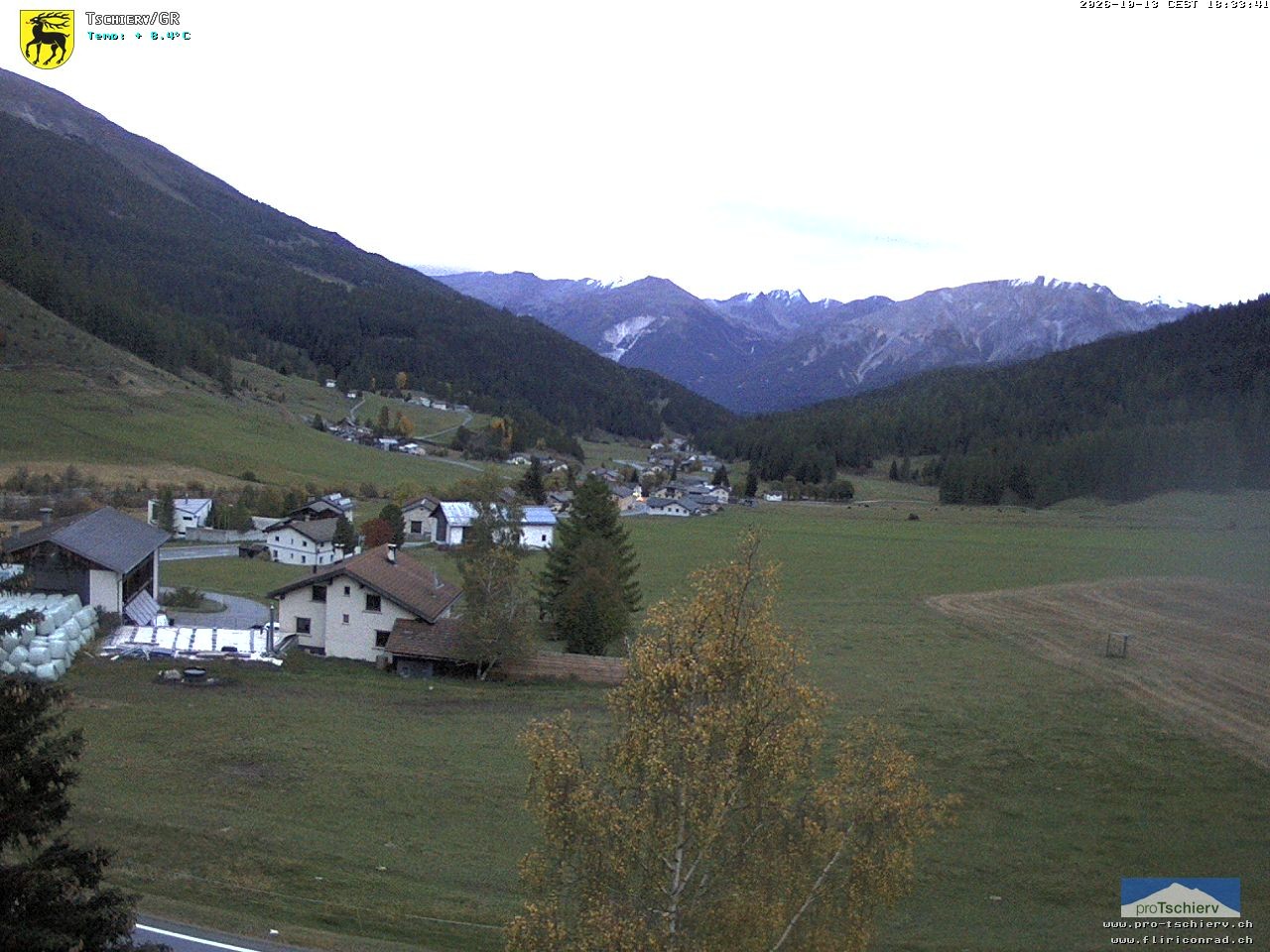 Archiv Foto Webcam Dorf Tschierv