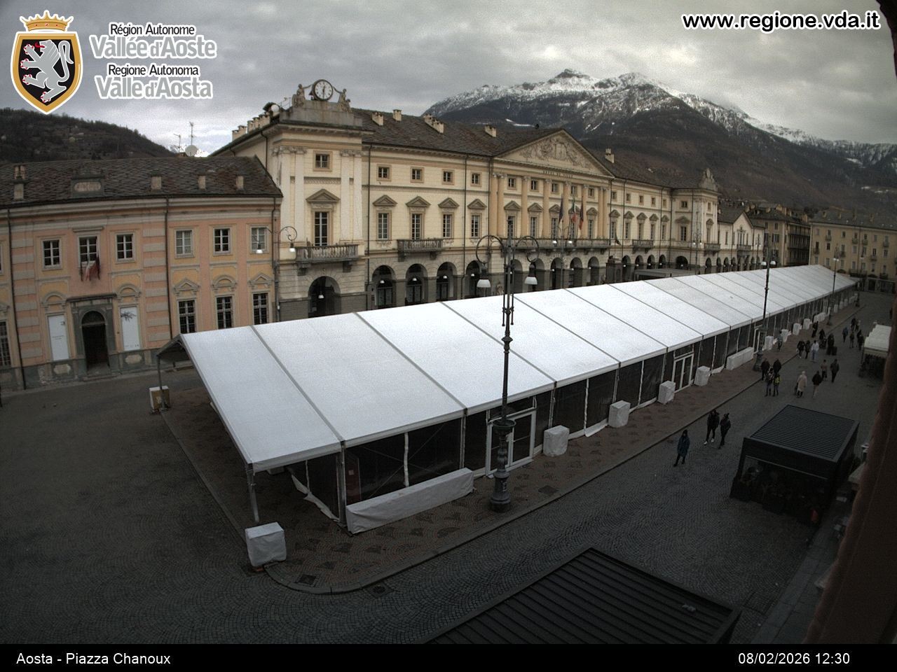 Archiv Foto Webcam Piazza Emile Chanoux, Aosta