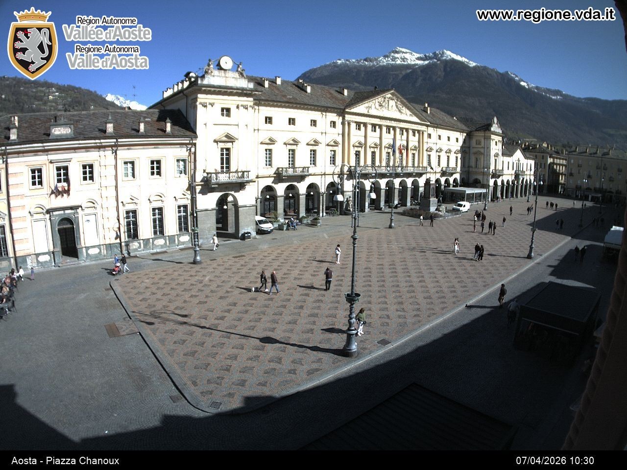 Archiv Foto Webcam Piazza Emile Chanoux, Aosta