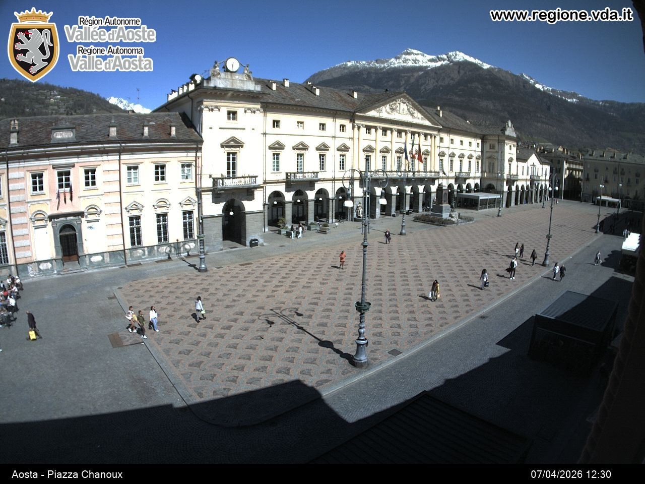 Archiv Foto Webcam Piazza Emile Chanoux, Aosta