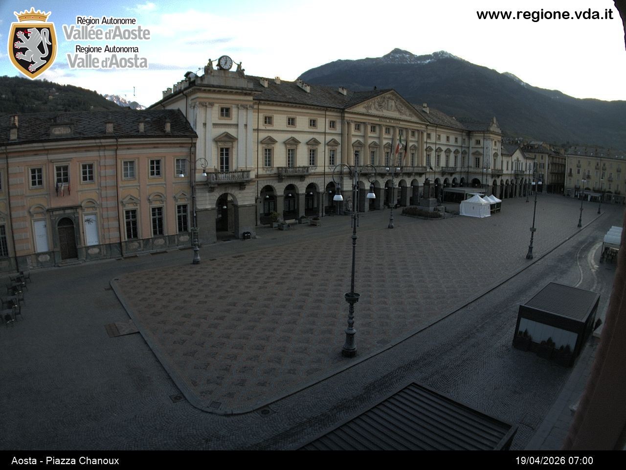 Archived image Webcam Aosta, Piazza Emile Chanoux