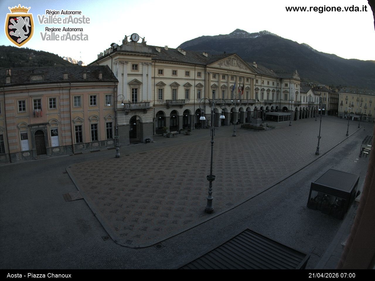 Archiv Foto Webcam Piazza Emile Chanoux, Aosta
