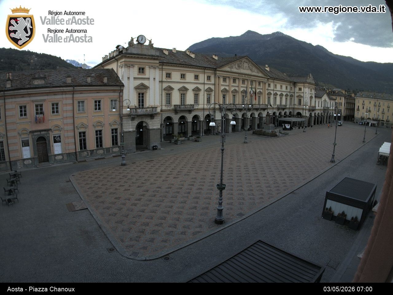 Archiv Foto Webcam Piazza Emile Chanoux, Aosta