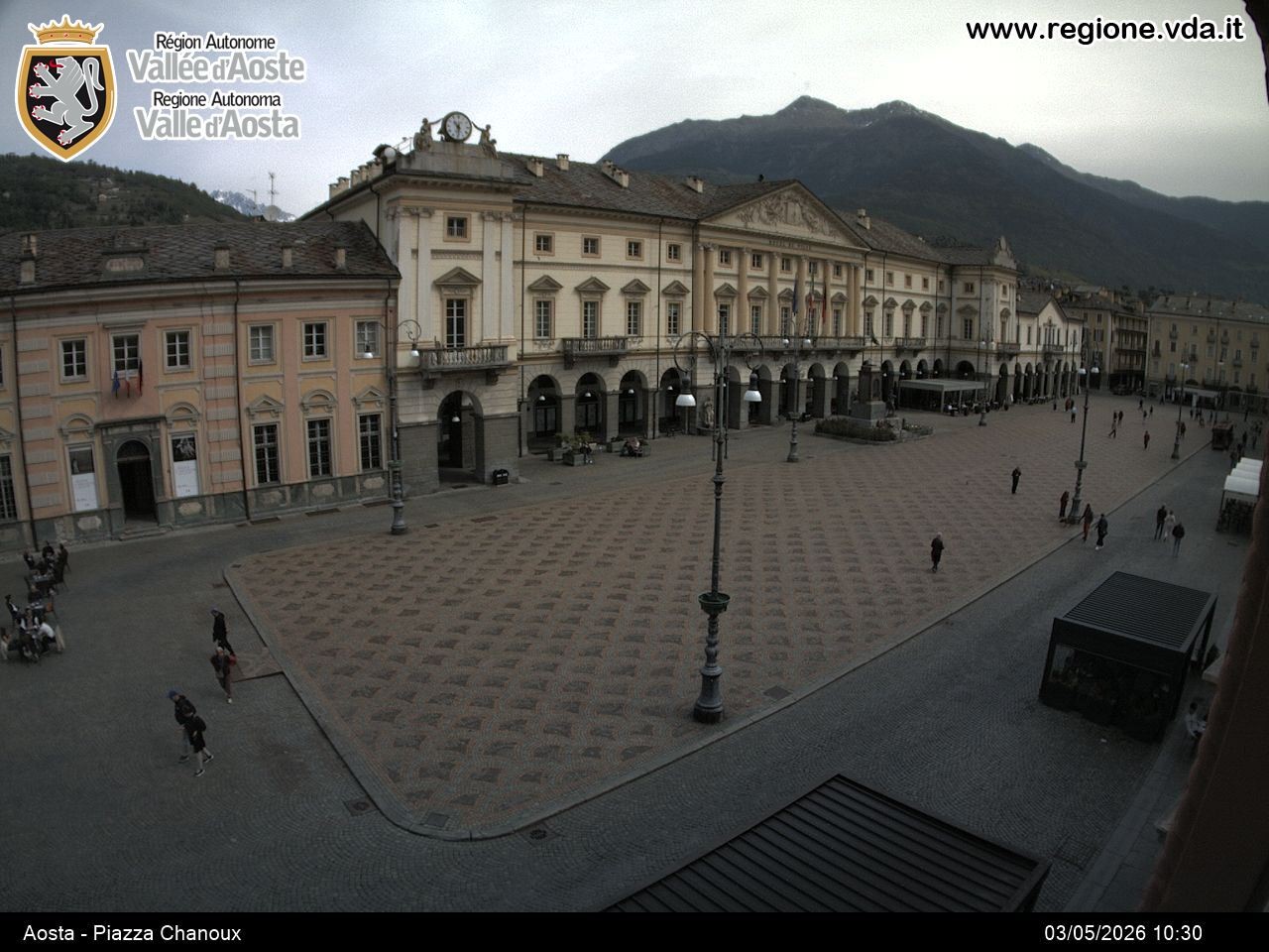 Archiv Foto Webcam Piazza Emile Chanoux, Aosta