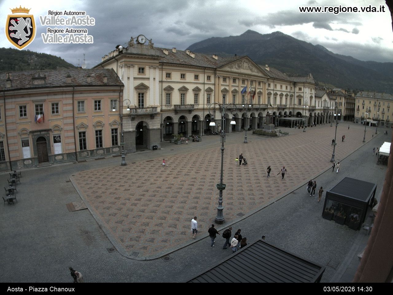Archiv Foto Webcam Piazza Emile Chanoux, Aosta