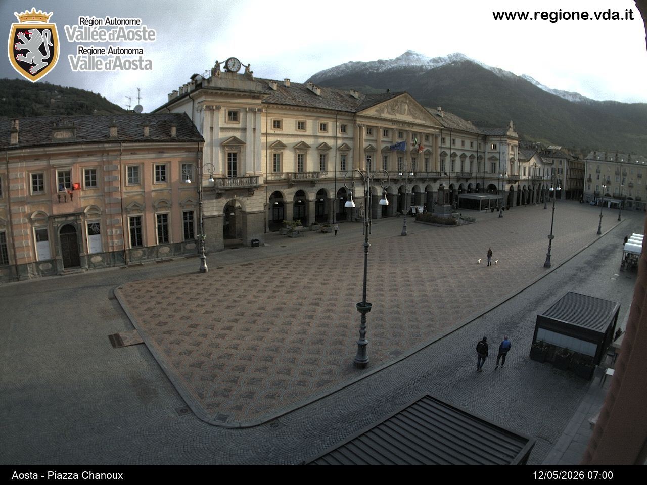 Archiv Foto Webcam Piazza Emile Chanoux, Aosta