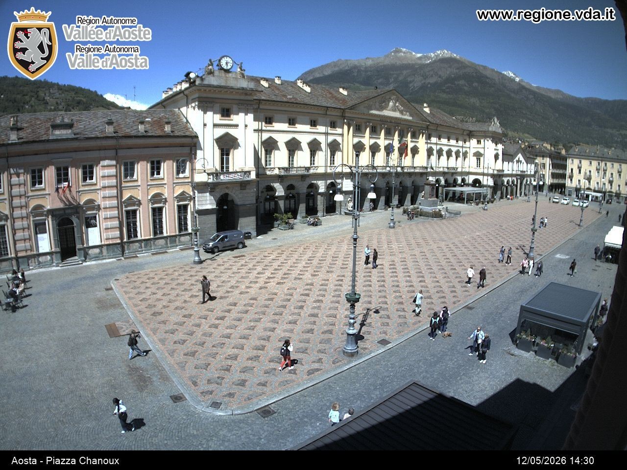 Archiv Foto Webcam Piazza Emile Chanoux, Aosta
