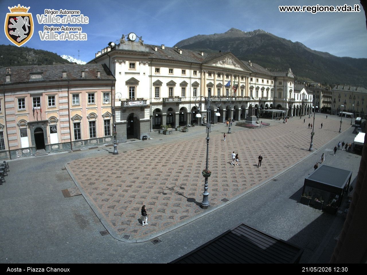 Archiv Foto Webcam Piazza Emile Chanoux, Aosta
