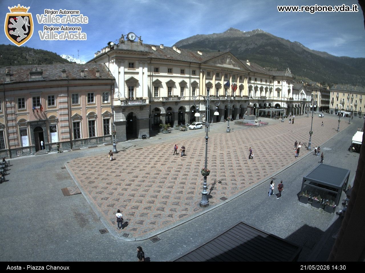 Archiv Foto Webcam Piazza Emile Chanoux, Aosta