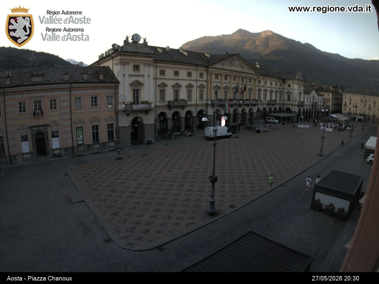 Archived image Webcam Aosta, Piazza Emile Chanoux