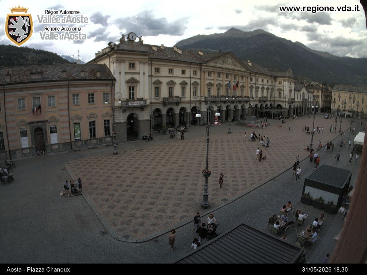 Archiv Foto Webcam Piazza Emile Chanoux, Aosta