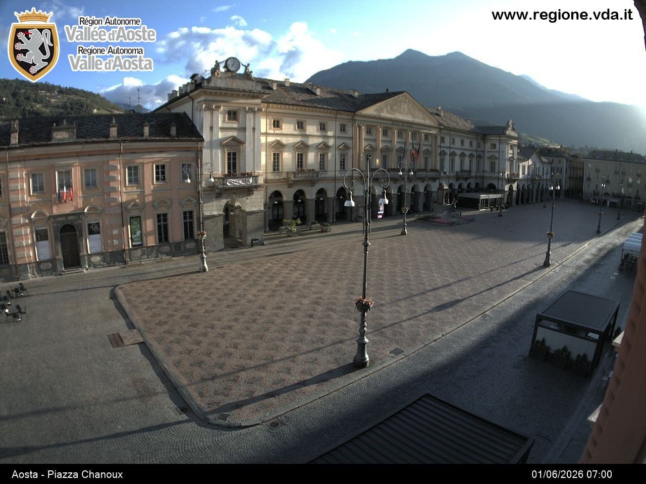 Archiv Foto Webcam Piazza Emile Chanoux, Aosta