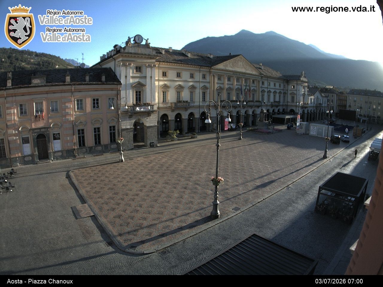 Archived image Webcam Aosta, Piazza Emile Chanoux