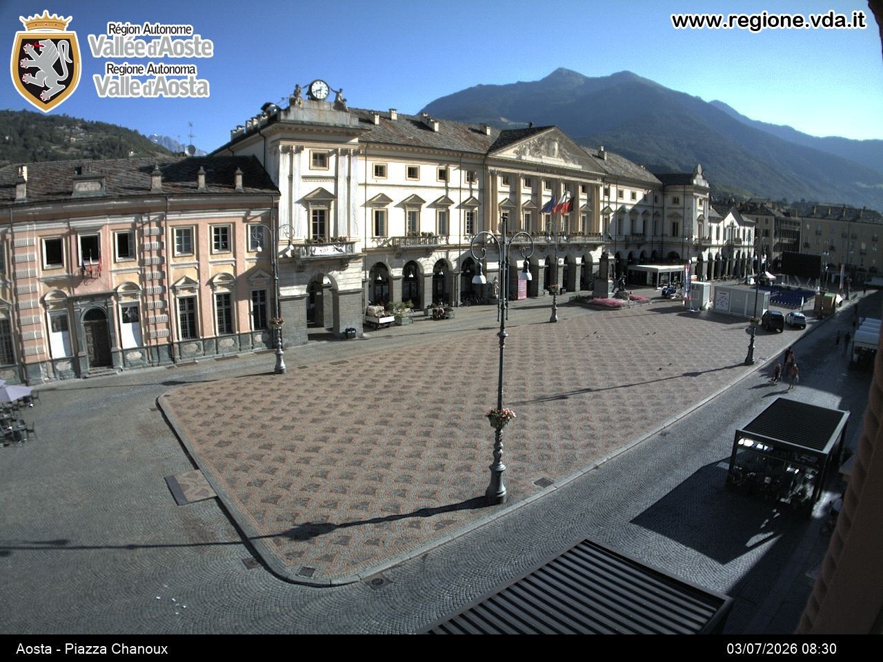 Archived image Webcam Aosta, Piazza Emile Chanoux