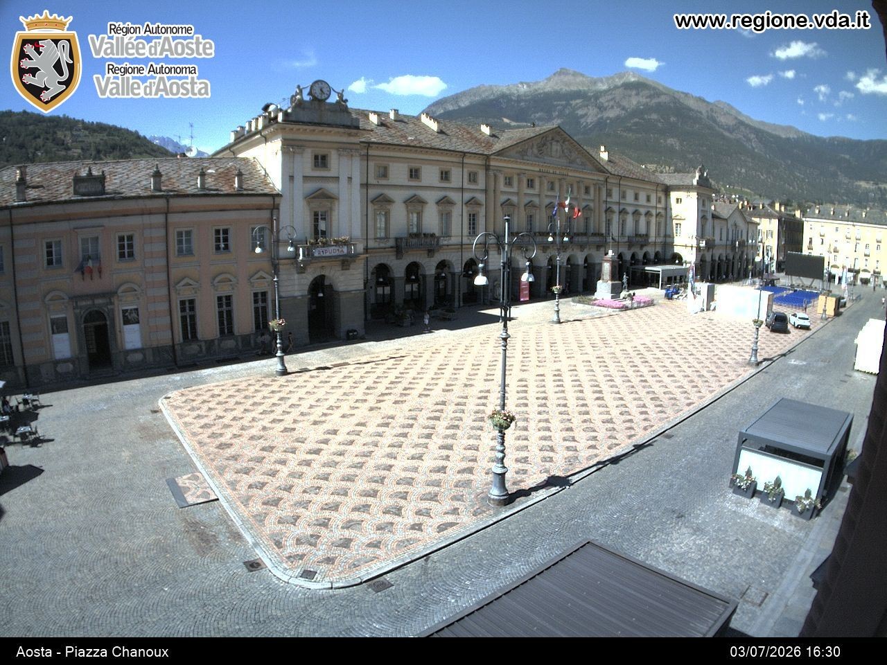 Archived image Webcam Aosta, Piazza Emile Chanoux