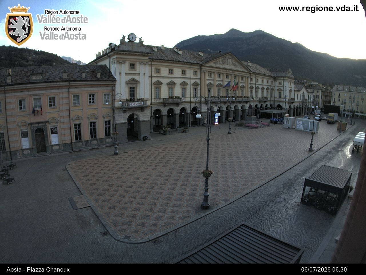 Archived image Webcam Aosta, Piazza Emile Chanoux