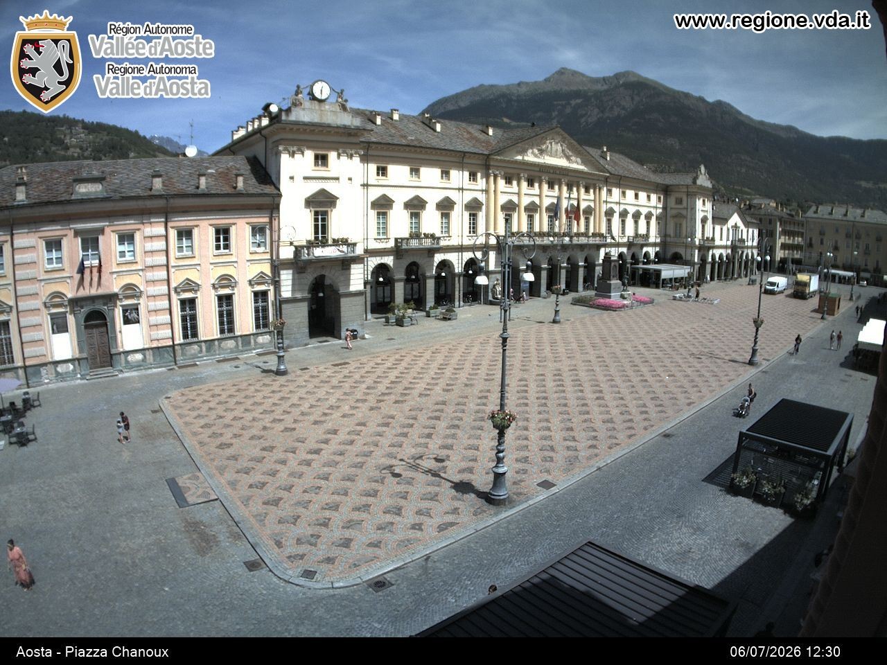 Archived image Webcam Aosta, Piazza Emile Chanoux
