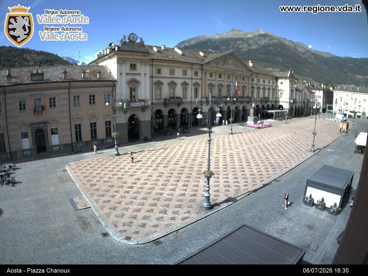 Archiv Foto Webcam Piazza Emile Chanoux, Aosta