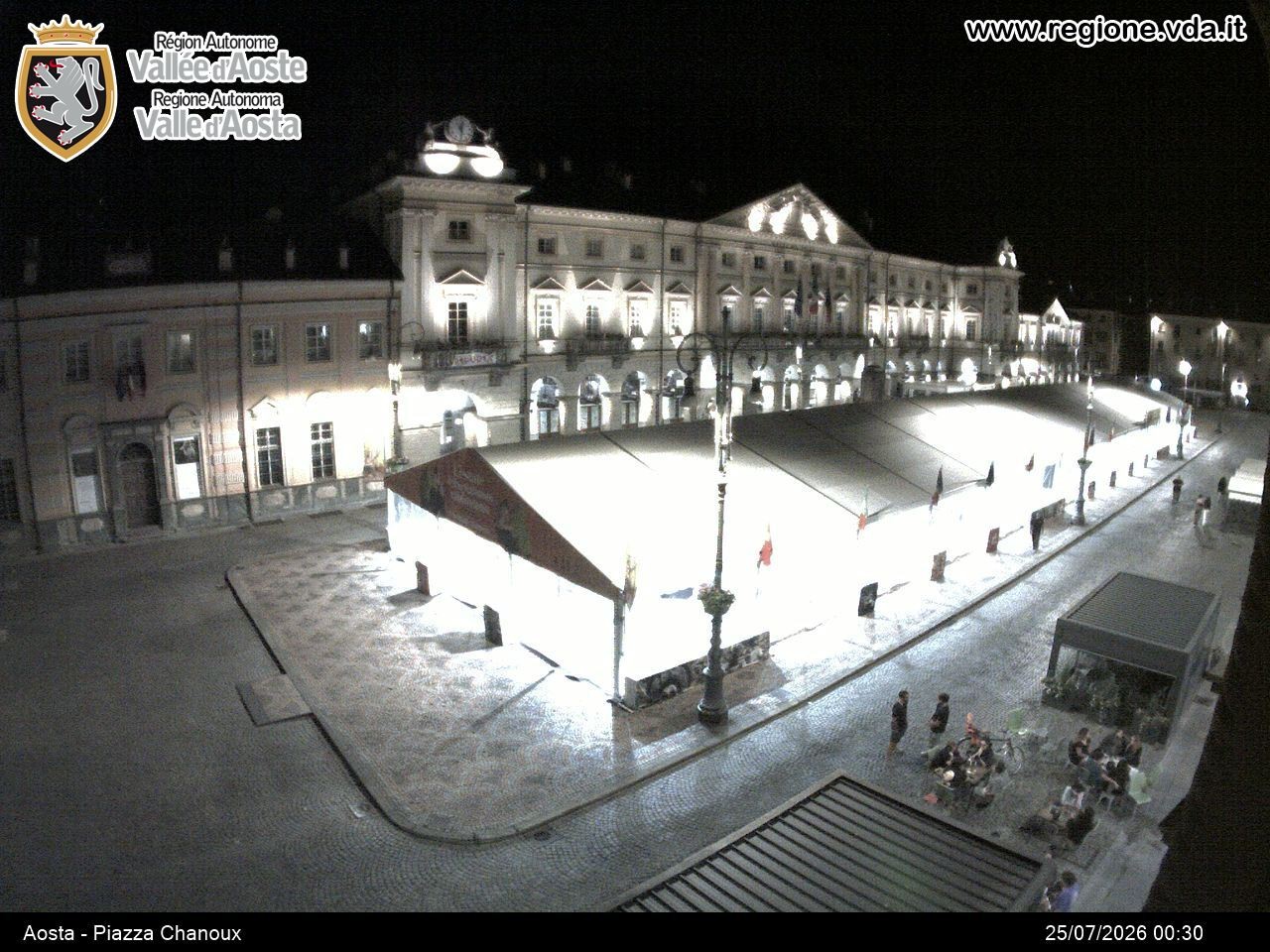 Archiv Foto Webcam Piazza Emile Chanoux, Aosta