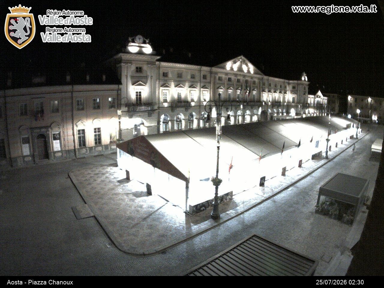 Archiv Foto Webcam Piazza Emile Chanoux, Aosta