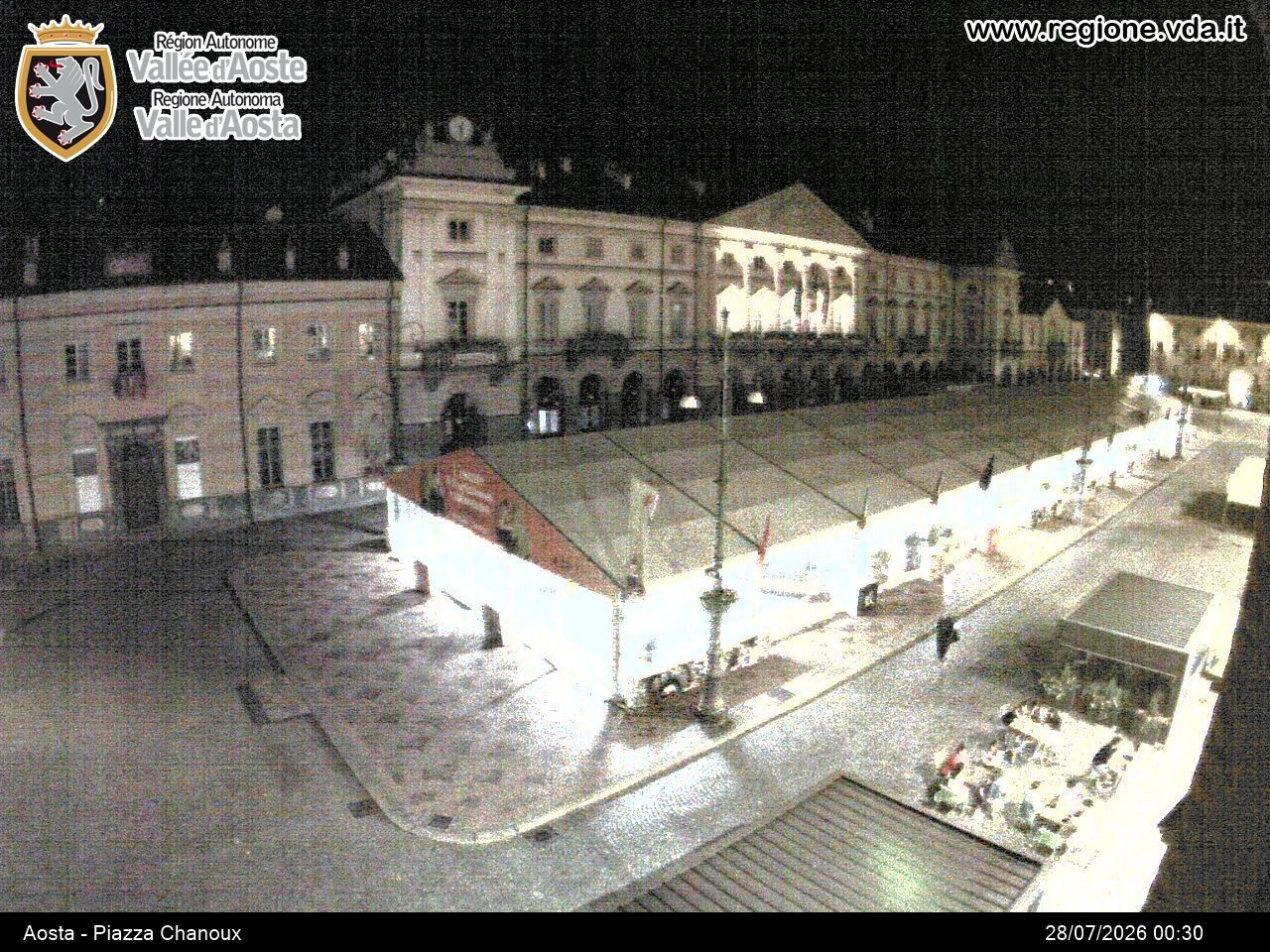 Archiv Foto Webcam Piazza Emile Chanoux, Aosta