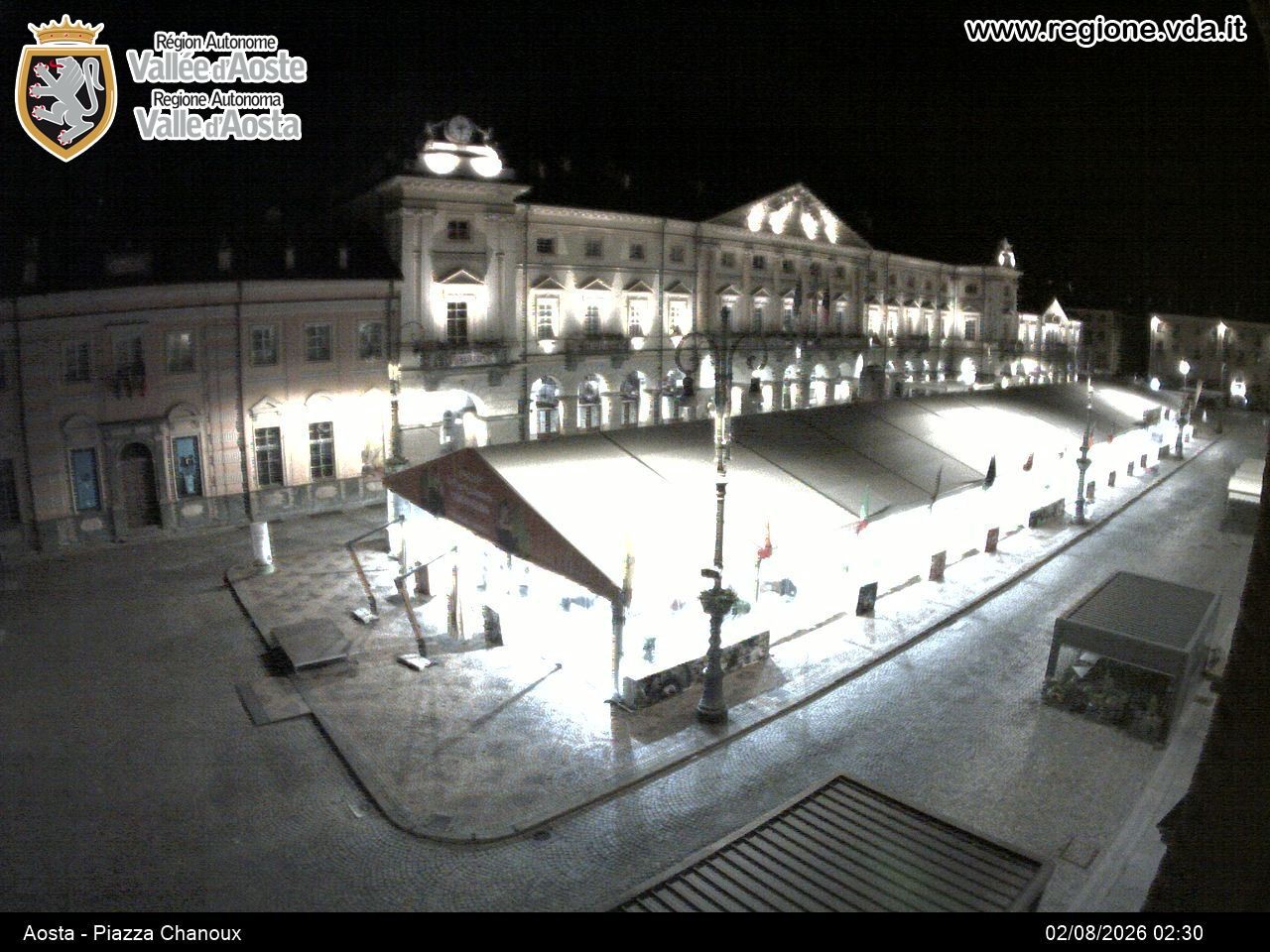 Archiv Foto Webcam Piazza Emile Chanoux, Aosta