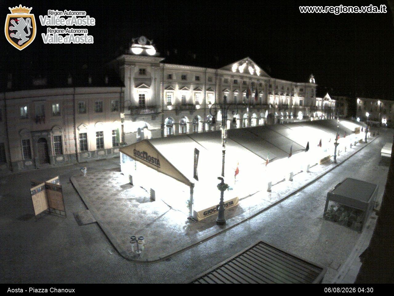 Archived image Webcam Aosta, Piazza Emile Chanoux