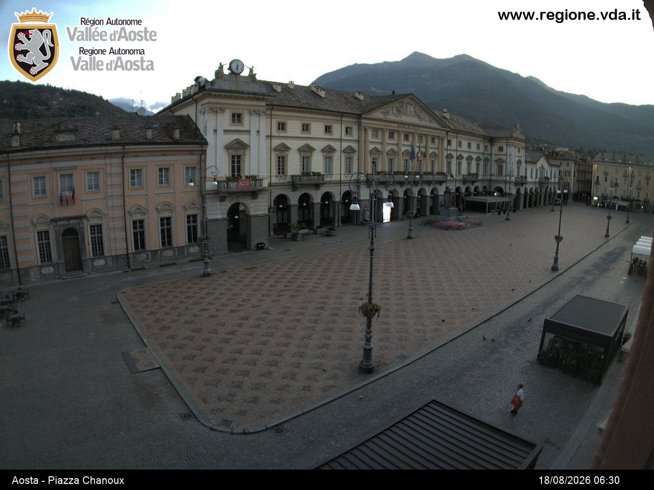 Archived image Webcam Aosta, Piazza Emile Chanoux