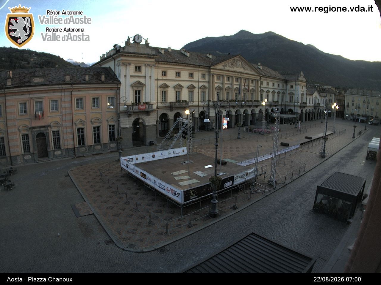 Archiv Foto Webcam Piazza Emile Chanoux, Aosta