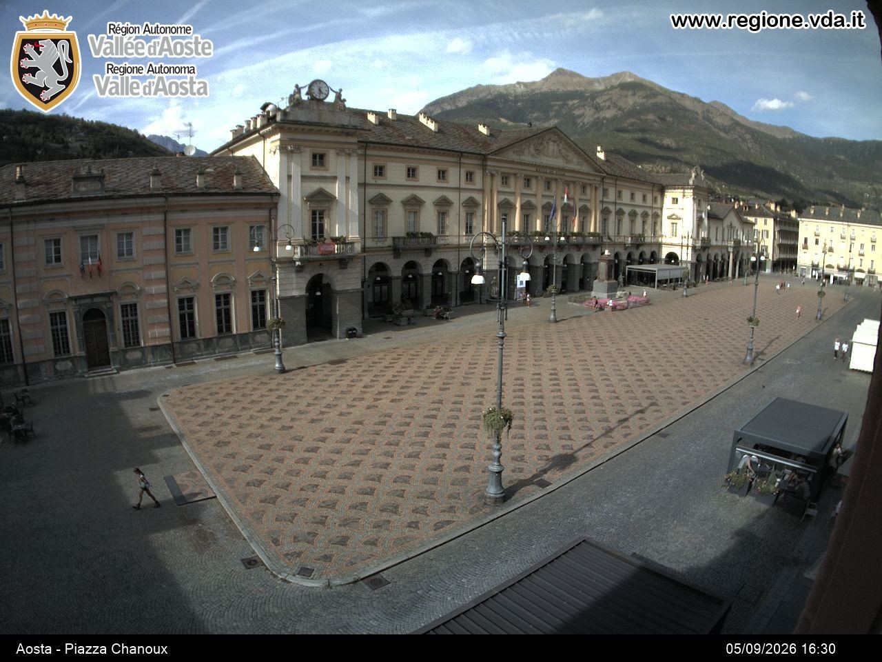 Archived image Webcam Aosta, Piazza Emile Chanoux