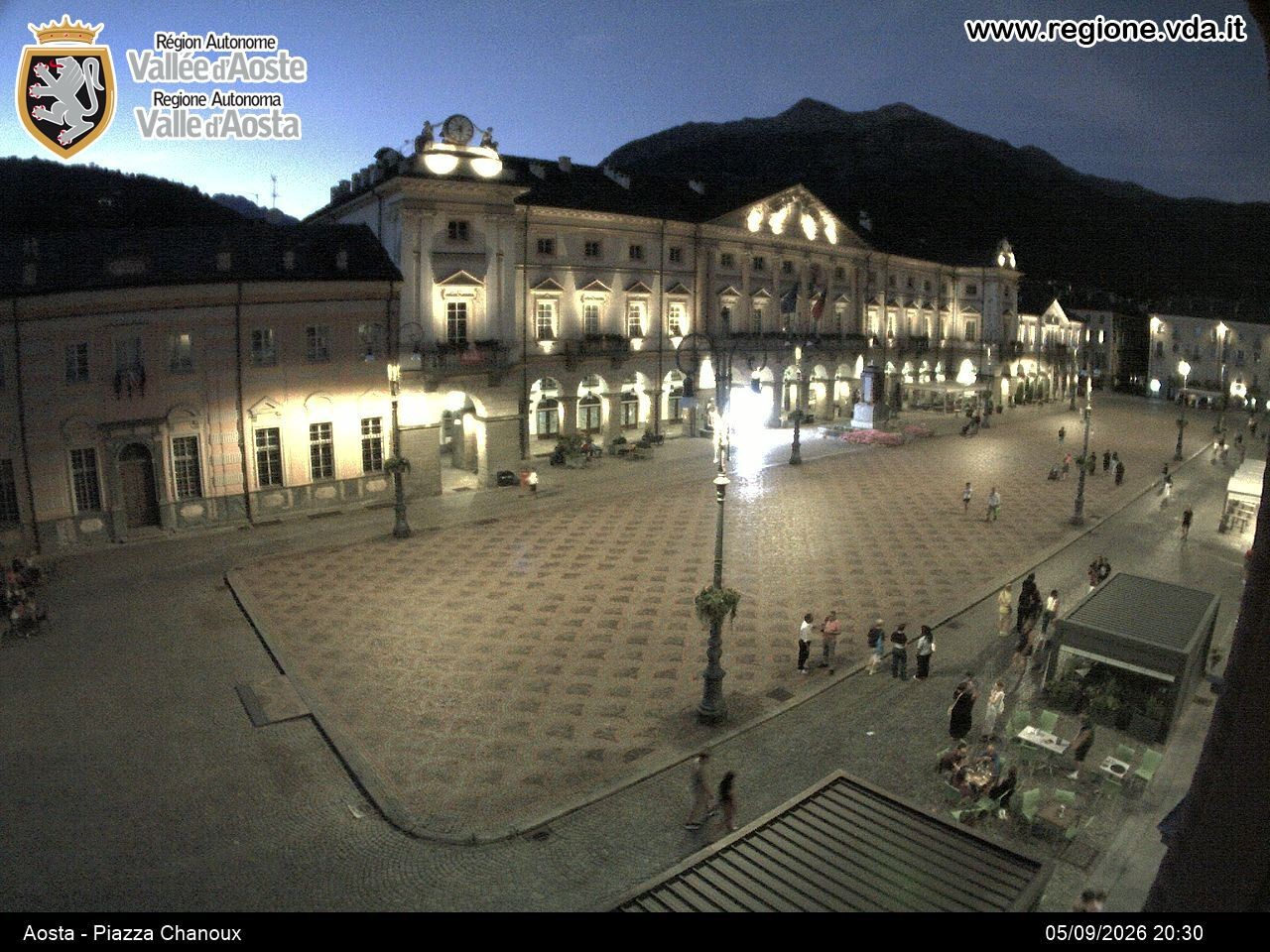 Archived image Webcam Aosta, Piazza Emile Chanoux