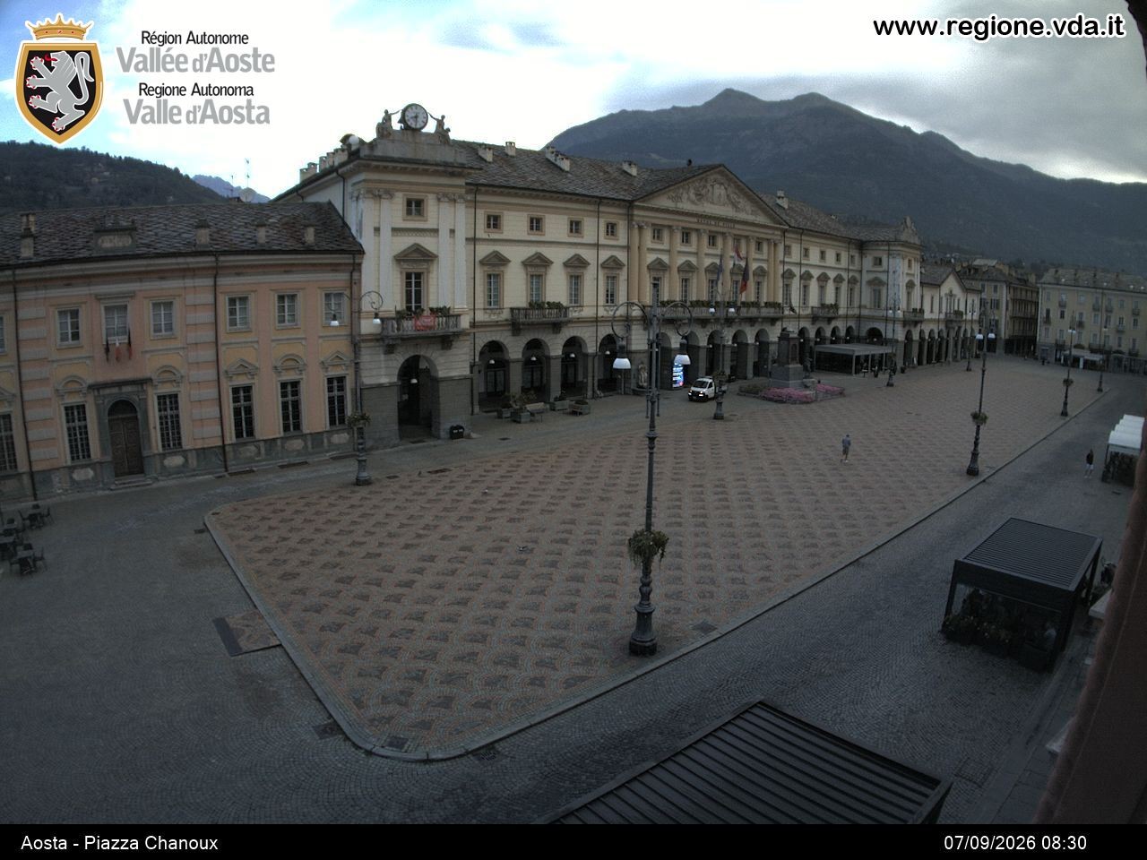 Archiv Foto Webcam Piazza Emile Chanoux, Aosta