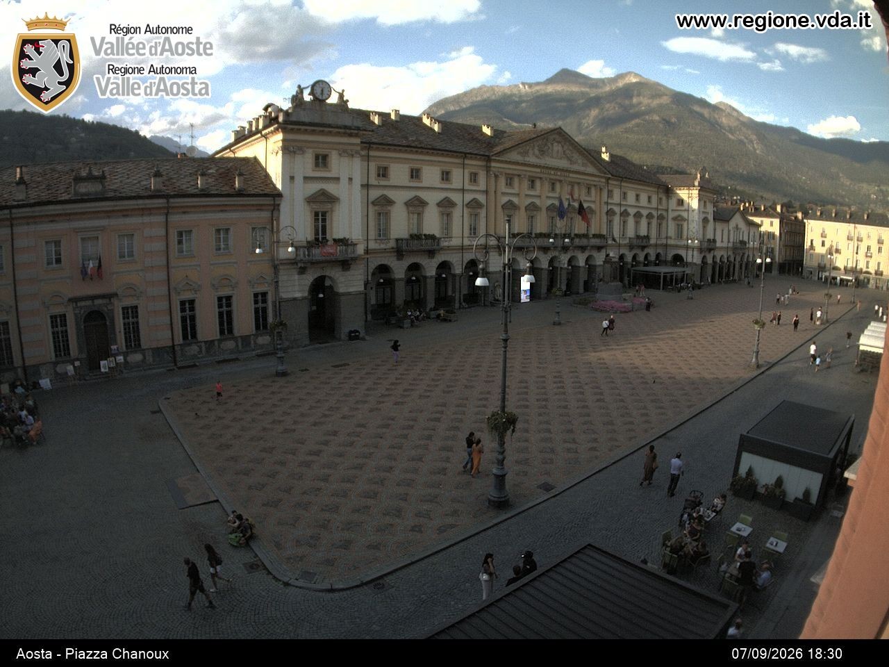 Archiv Foto Webcam Piazza Emile Chanoux, Aosta