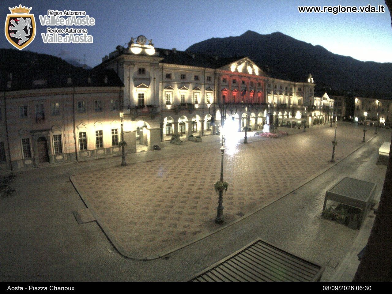 Archived image Webcam Aosta, Piazza Emile Chanoux