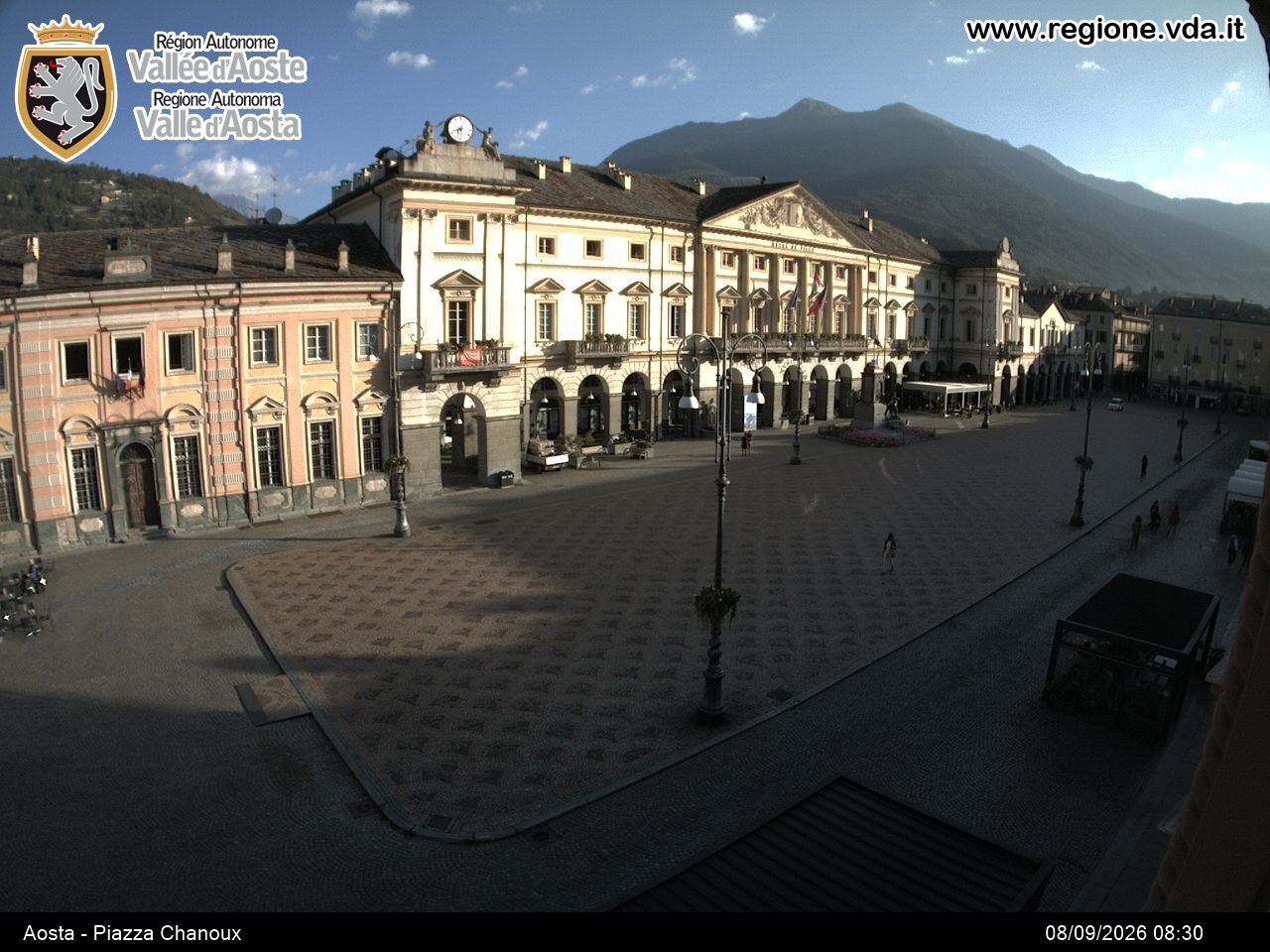 Archived image Webcam Aosta, Piazza Emile Chanoux