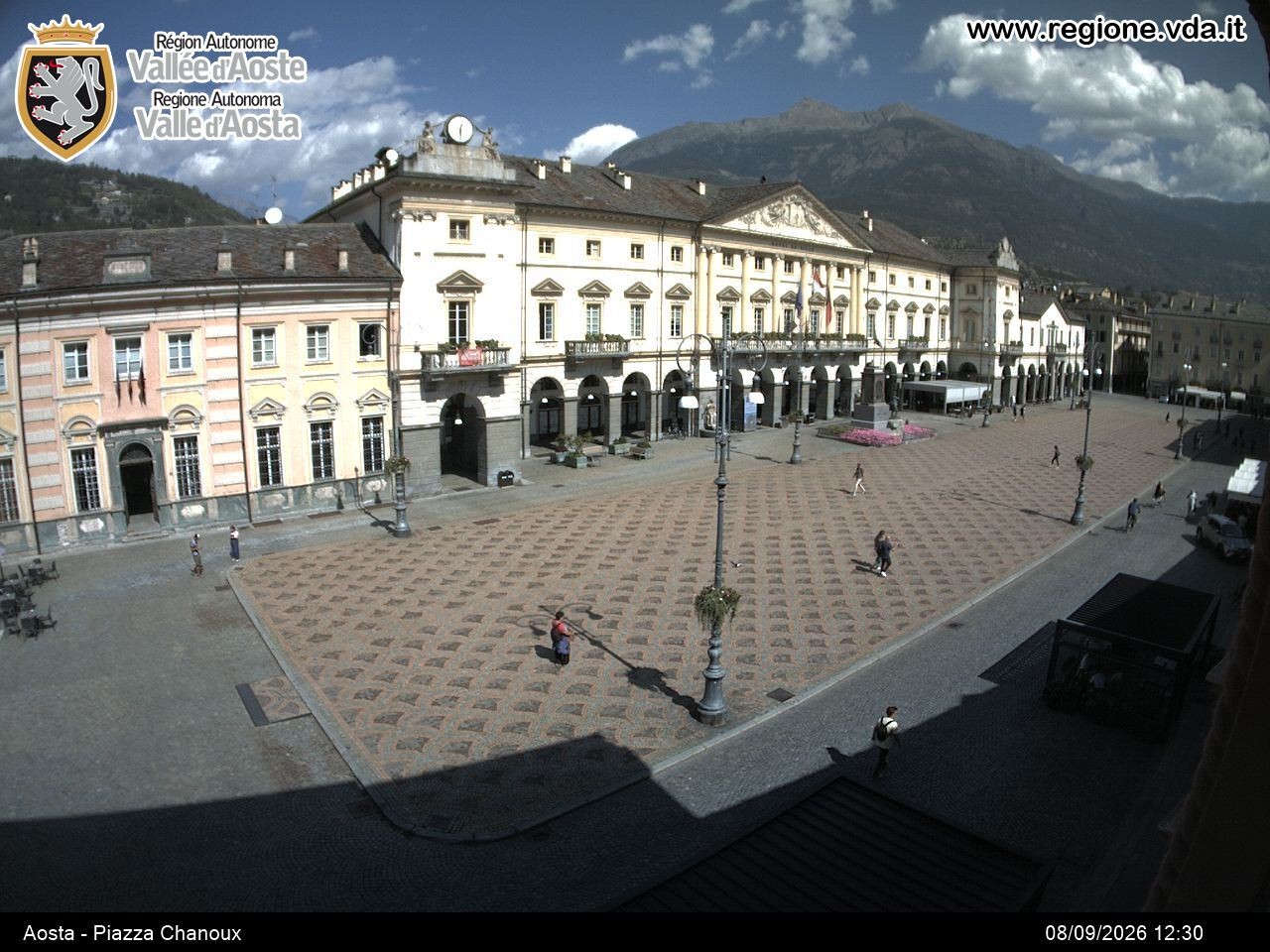 Archived image Webcam Aosta, Piazza Emile Chanoux