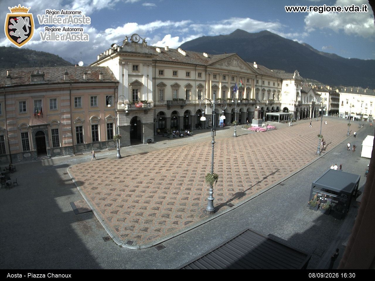 Archived image Webcam Aosta, Piazza Emile Chanoux