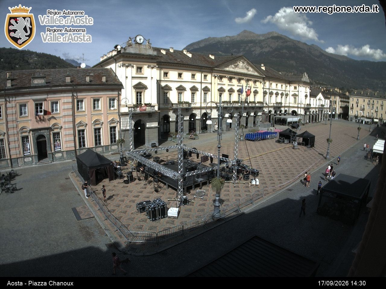 Archived image Webcam Aosta, Piazza Emile Chanoux