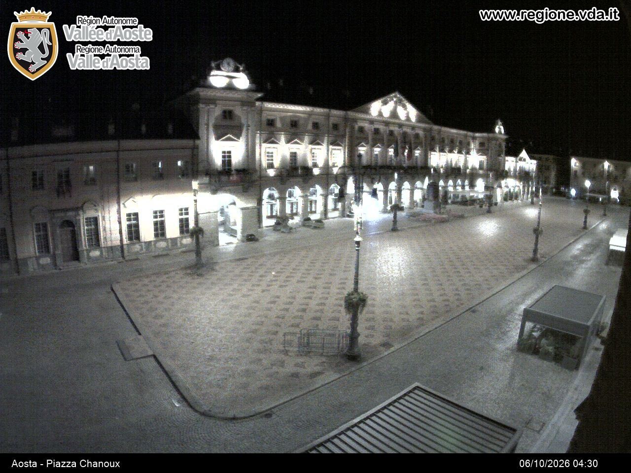 Archiv Foto Webcam Piazza Emile Chanoux, Aosta