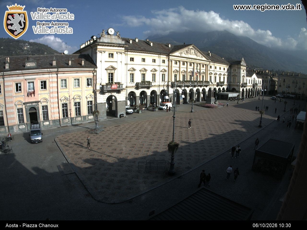 Archiv Foto Webcam Piazza Emile Chanoux, Aosta