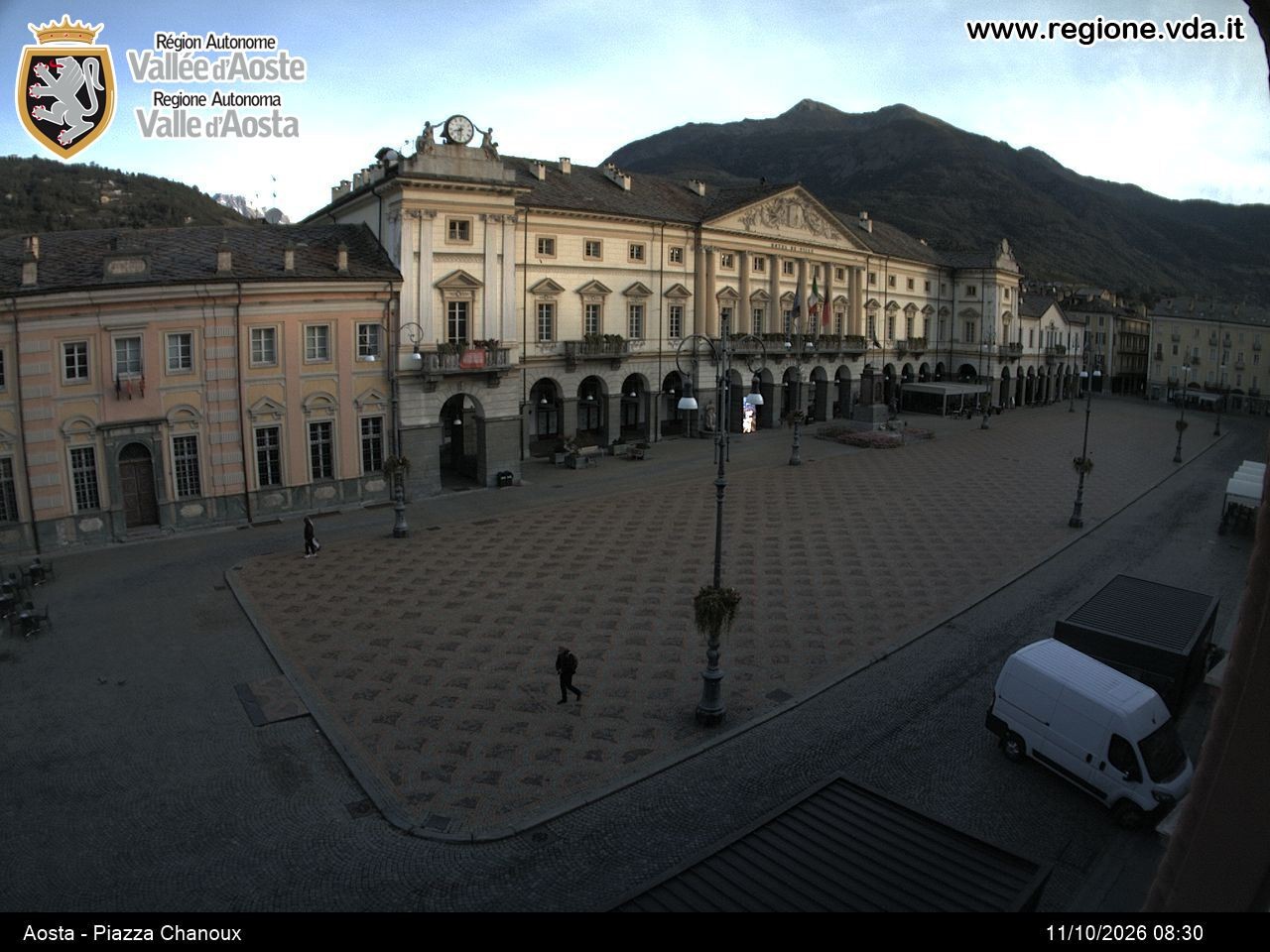 Archived image Webcam Aosta, Piazza Emile Chanoux