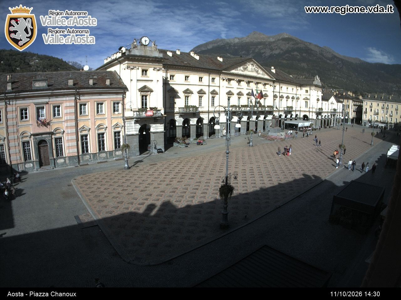 Archived image Webcam Aosta, Piazza Emile Chanoux