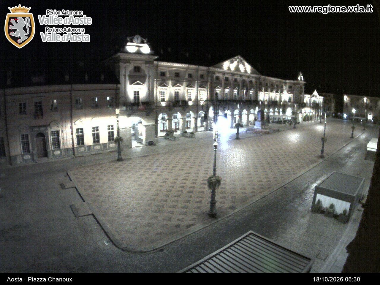 Archived image Webcam Aosta, Piazza Emile Chanoux