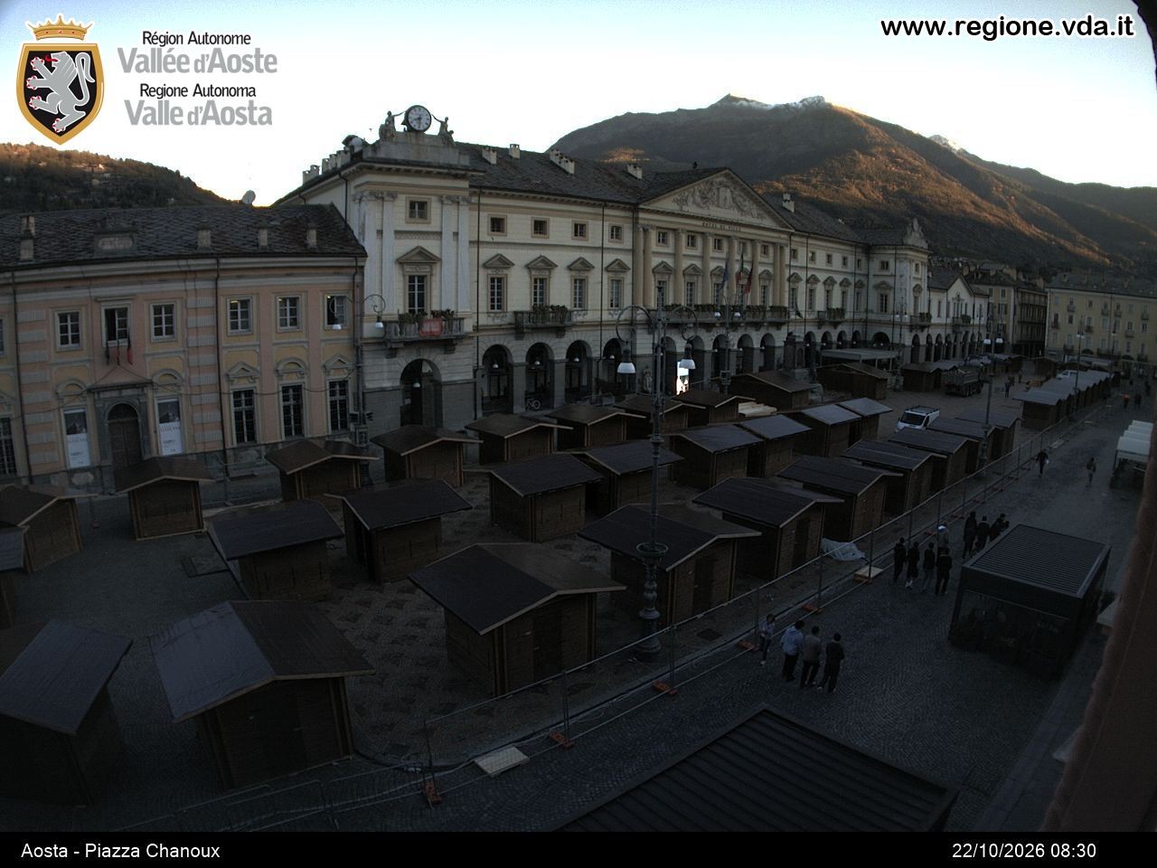 Archiv Foto Webcam Piazza Emile Chanoux, Aosta