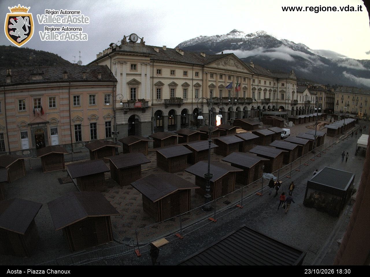 Archived image Webcam Aosta, Piazza Emile Chanoux
