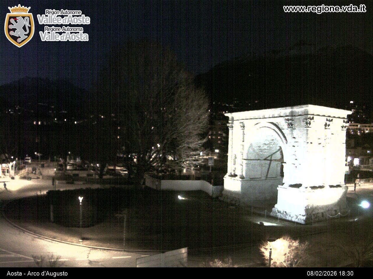 Archiv Foto Webcam Piazza Arco d'Augusto, Aosta